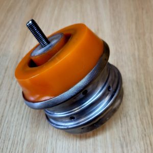 Полиуретановая подушка двигателя левая Bmw E39 22116750039 22116751281