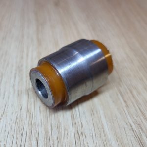 Полиуретановый сайлентблок заднего верхнего рычага Nissan Maxima Altima 55120-3TA0A 551203TA0A
