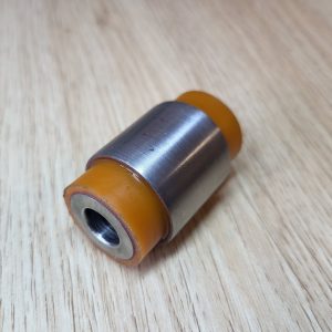 Полиуретановый сайлентблок задней цапфы NISSAN Altima 5 (L33) 2012 Maxima VIII (A36) 2015 551573TA0A 55157-3TA0A 55157 3TA0A