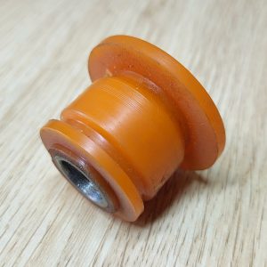 Полиуретановый сайлентблок задней поперечной тяги наружный Ford Probe Mazda 626 G21128602 MZAB034 G21128632 G21128622