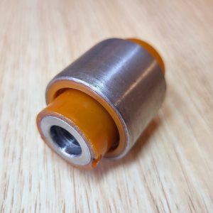 Poliuretanovyi-sailentblok-zadnoi-tsapfy-Infiniti-M-Fx-G-Ex-Nissan-Gt-R-370Z-Murano-Teana-Altima-55157-JF00A-56219-AL500-NAB-243-56219AL500-55158JA000-55158-JA000-56219-JN00A-NAB243-56219JN00A-55157JF00A
